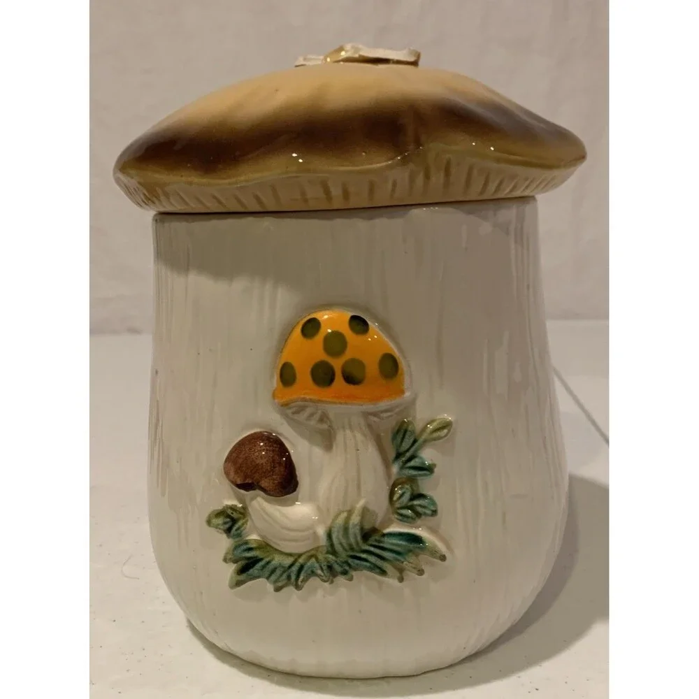 Merry Mushroom Canister w/Lid Sears Roebuck 1976 Japan
